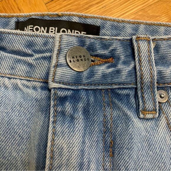 NeonĀ BlondeāStrutt Denim Mini Skirt Clearwater Sizeā25 - Picture 4 of 8